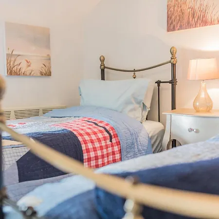 Mop Fair Sunny Garden Town Centre - Pass The Keys Casa vacanze
