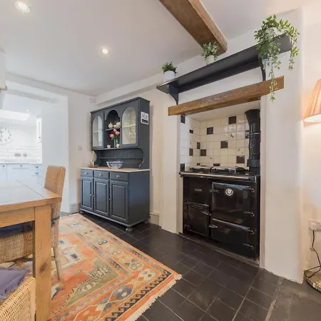 Feriehus Mop Fair Sunny Garden Town Centre - Pass The Keys *