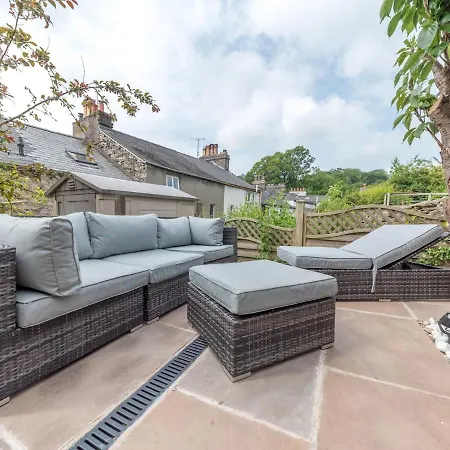 Mop Fair Sunny Garden Town Centre - Pass The Keys 울버스톤